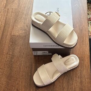 Giani Bernini Cream Women's Sandals - Size 5